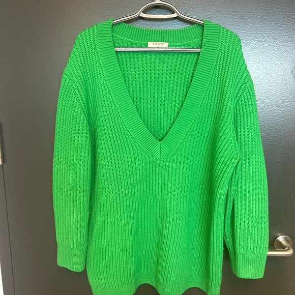 Babaton “Rodger” size M oversized Wool in excellent near new condition. … - Picture 9 of 10
